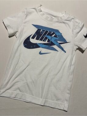 Nike White Short-Sleeve Tee with Blue Graphic Logo